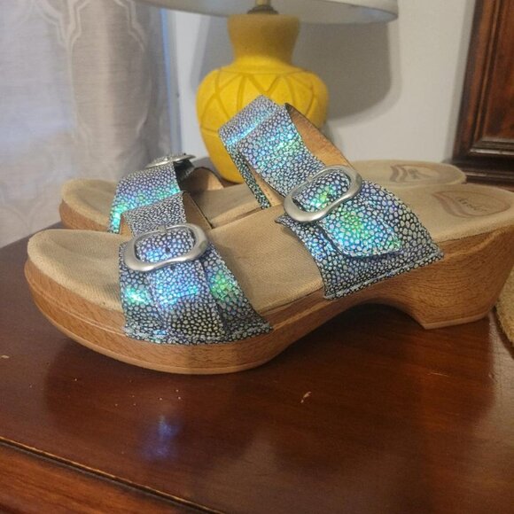 Dansko Womens Clog Sandals Sophie Shagreen In Iridescent Blue Sz 39 (8.5) - Picture 5 of 9